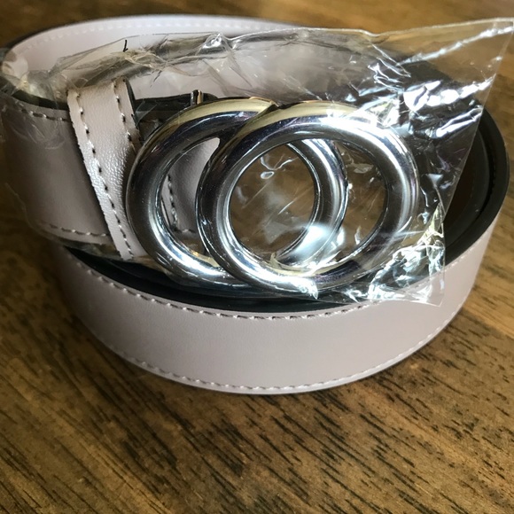 Women’s Faux Leather Taupe Belt Silver Double O - Picture 5 of 6